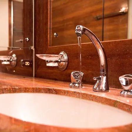 Apartment Pelican - Near Champs Elysees *