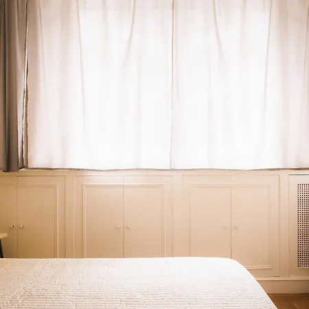 Apartment Pelican - Near Champs Elysees Paris